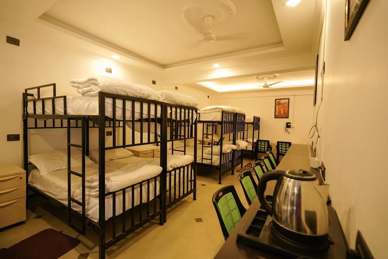 Lumino Winter Castle Hotel Munnar