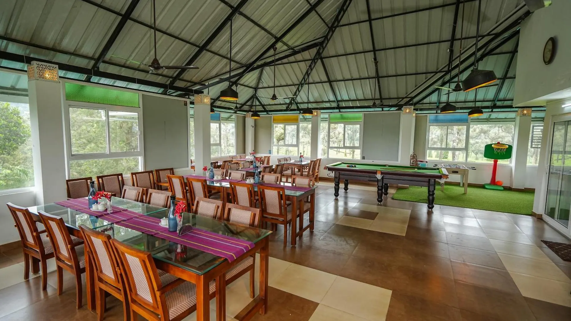 Lumino Winter Castle Hotel Munnar India